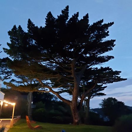 Flat 1 High Tide House, Mortehoe - Beautifully Designed Ground Floor Flat With Sea Views And Garden エクステリア 写真