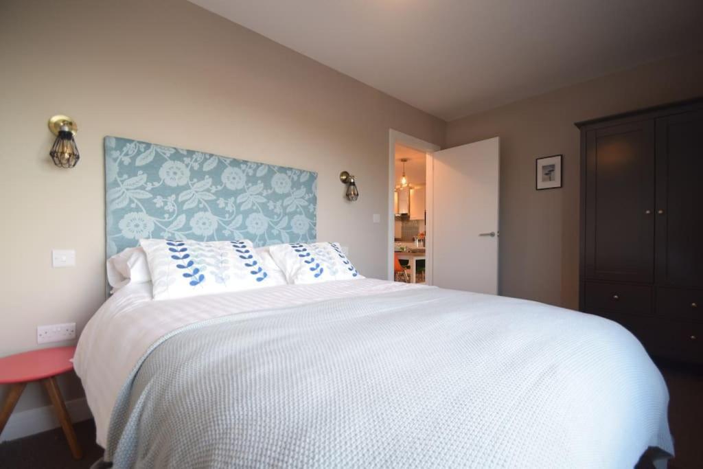 Flat 1 High Tide House, Mortehoe - Beautifully Designed Ground Floor Flat With Sea Views And Garden エクステリア 写真